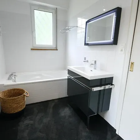 La Josephine Avec Sauna, Jacuzzi, Jardin Et Parking Ferienhaus *