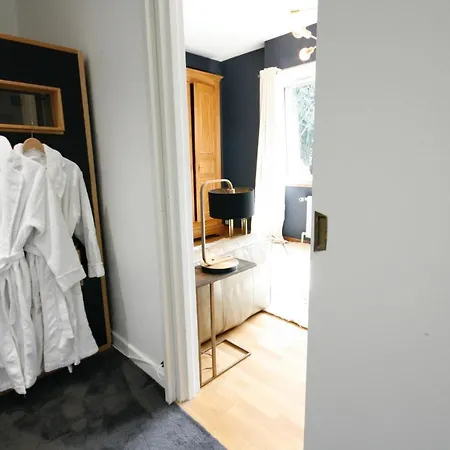 La Josephine Avec Sauna, Jacuzzi, Jardin Et Parking Ferienhaus *